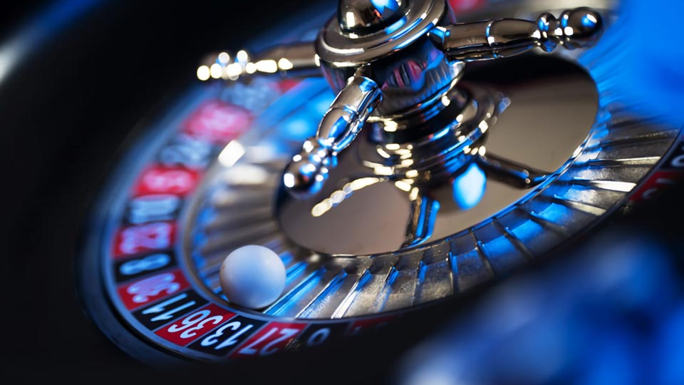 how to play live roulette