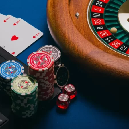Common Online Gambling Myths Debunked